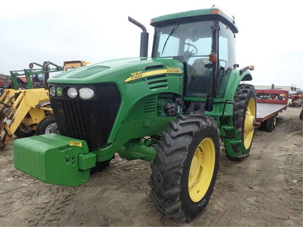 Main image John Deere 7820
