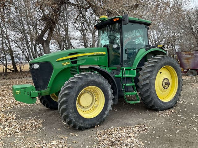 Image of John Deere 7830 equipment image 2