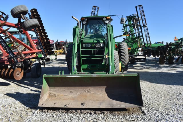 Image of John Deere 7830 equipment image 2
