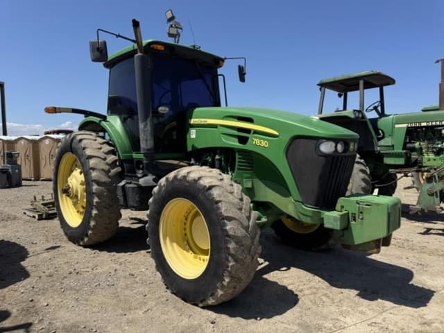 Image of John Deere 7830 equipment image 1