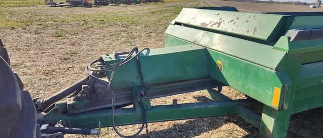 Image of John Deere 785 equipment image 1