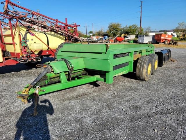 Image of John Deere 785 equipment image 1