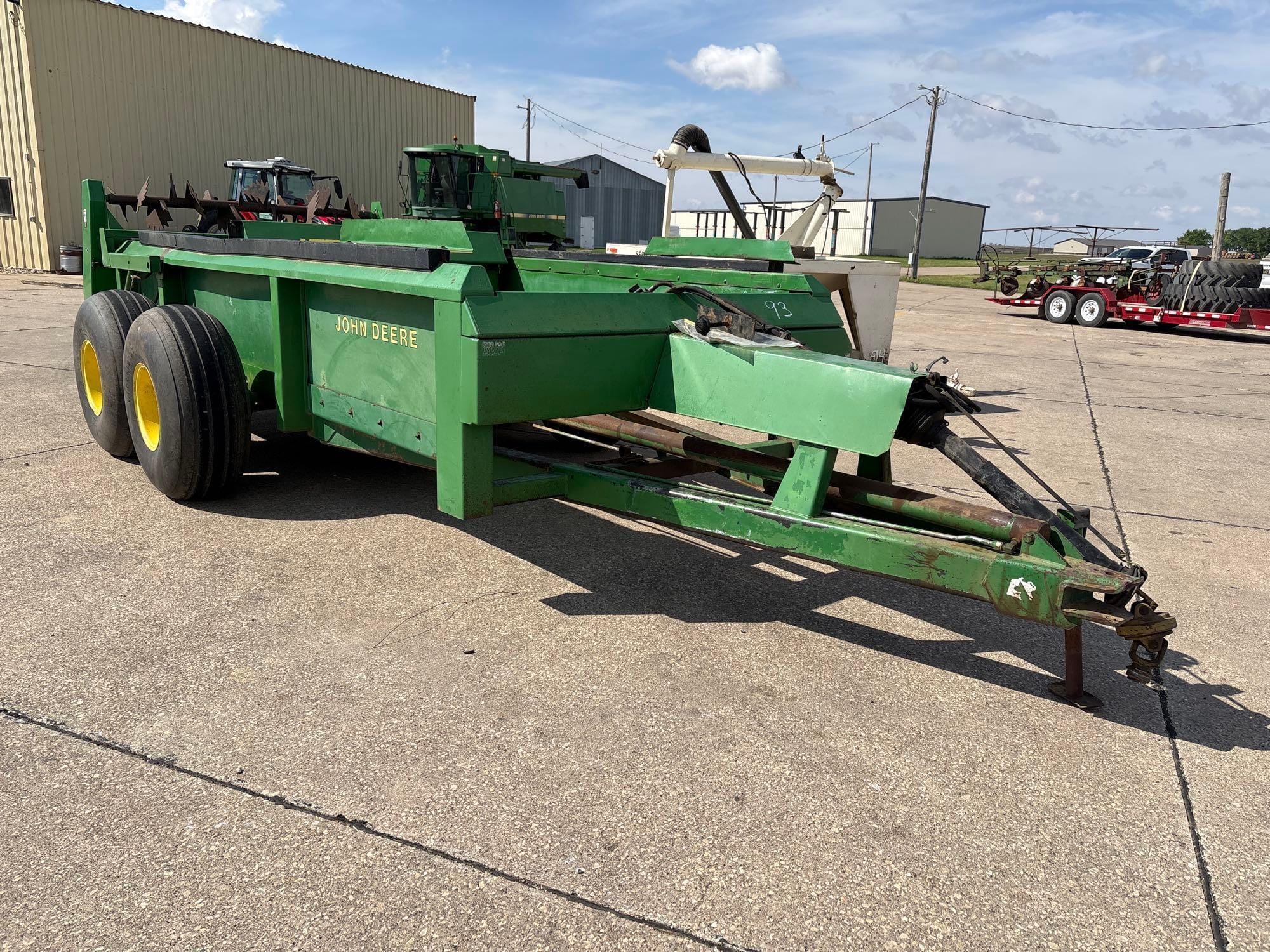 John Deere 785 Equipment Image0