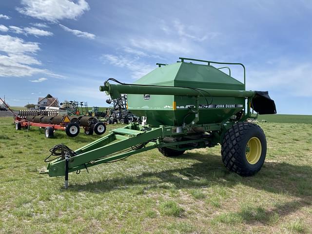 Image of John Deere 787 equipment image 3