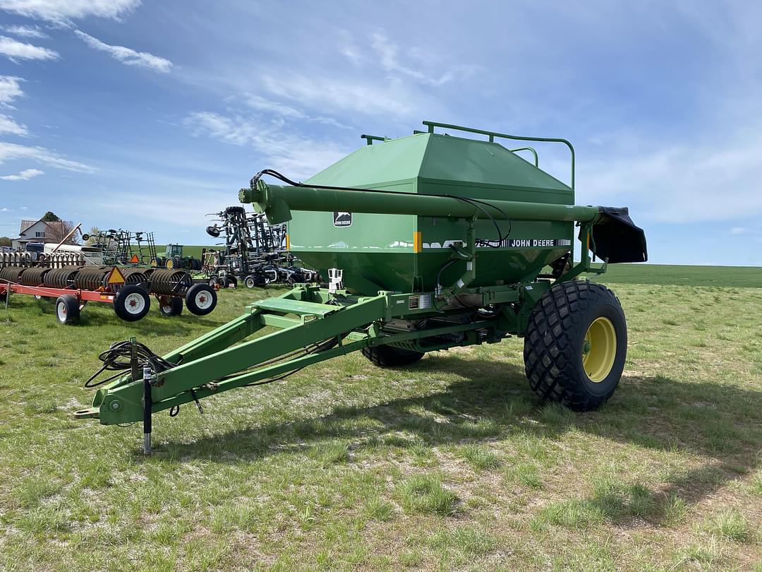 Image of John Deere 787 Primary image