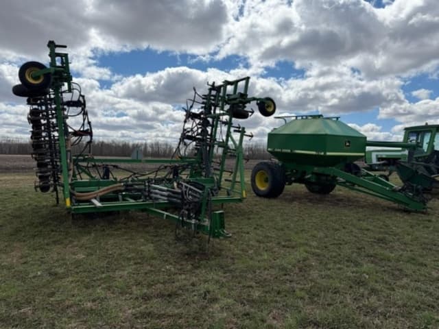 Image of John Deere 787 equipment image 2