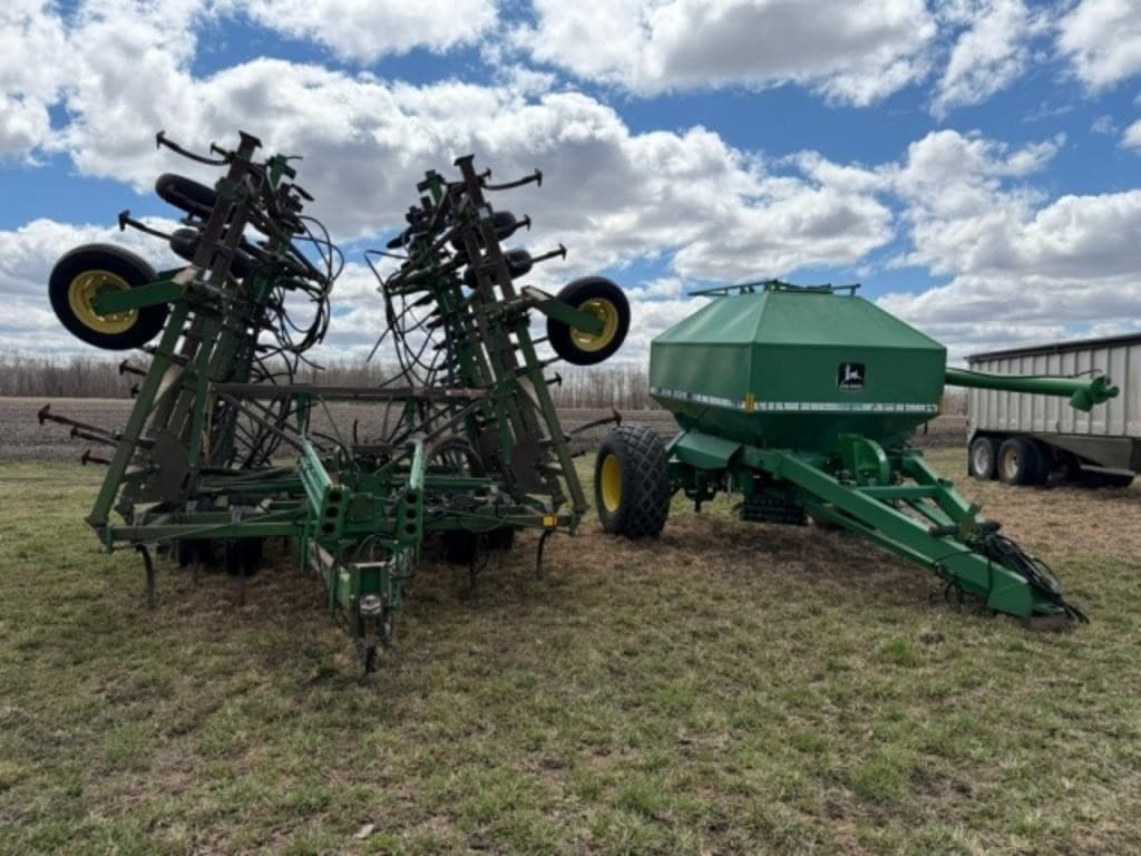 Image of John Deere 730 Primary image