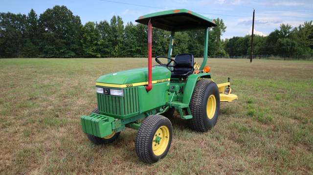 Image of John Deere 790 equipment image 1