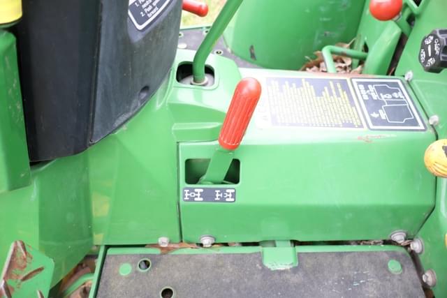 Image of John Deere 790 equipment image 4