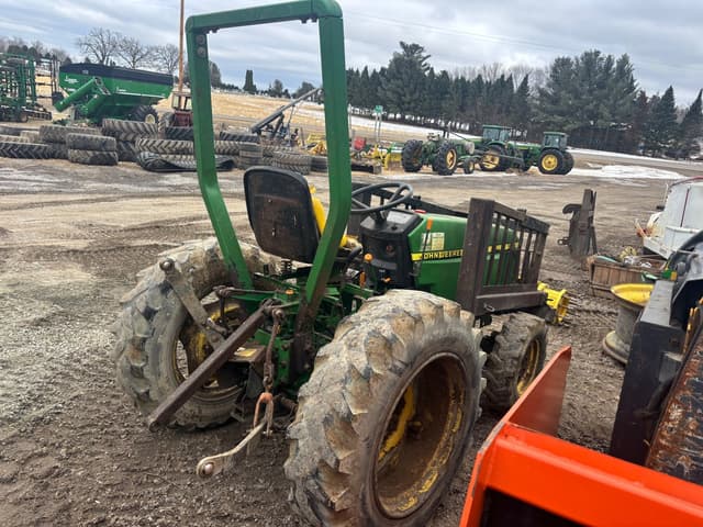 Image of John Deere 790 equipment image 4