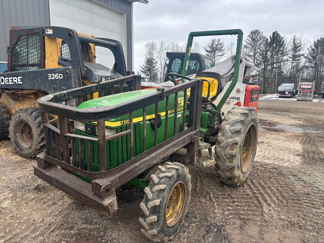 Image of John Deere 790 Primary image