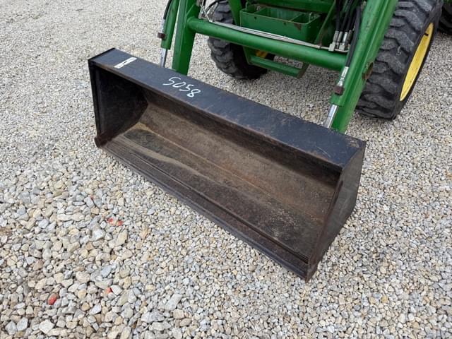 Image of John Deere 790 equipment image 1