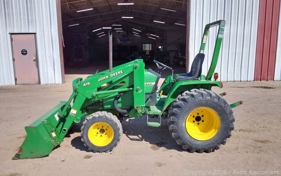 Image of John Deere 790 Primary image