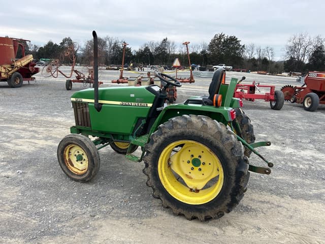 Image of John Deere 790 equipment image 1