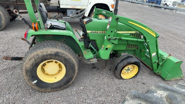 Image of John Deere 790 equipment image 4