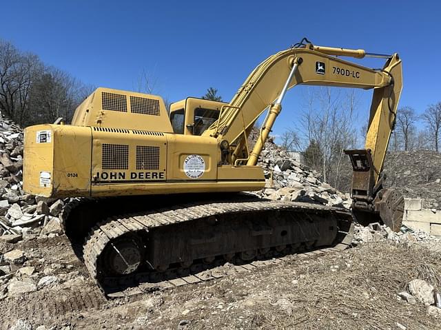 Image of John Deere 790D equipment image 3