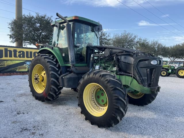 Image of John Deere 7920 equipment image 4