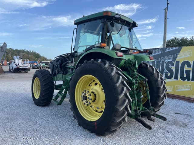 Image of John Deere 7920 equipment image 1