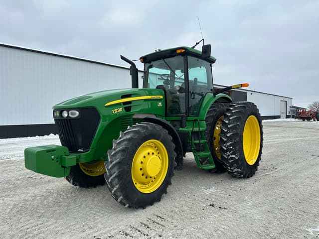 Image of John Deere 7930 equipment image 1