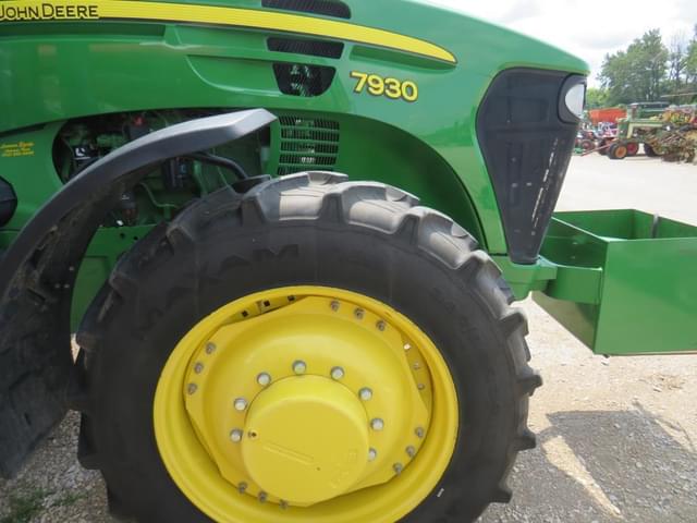 Image of John Deere 7930 equipment image 4