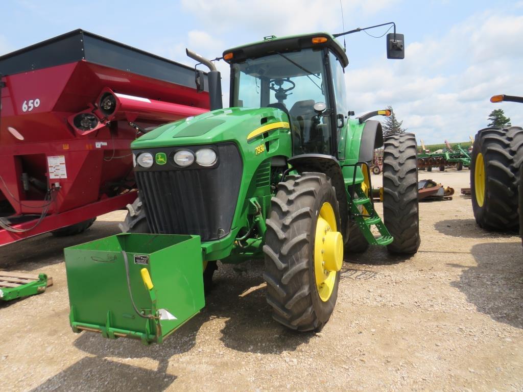 Image of John Deere 7930 Primary image