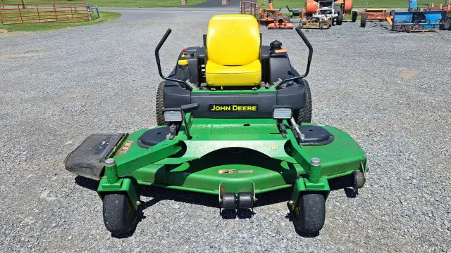 Image of John Deere 797 equipment image 1