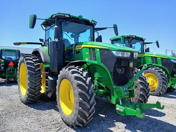 Image of John Deere 7R 230 equipment image 2