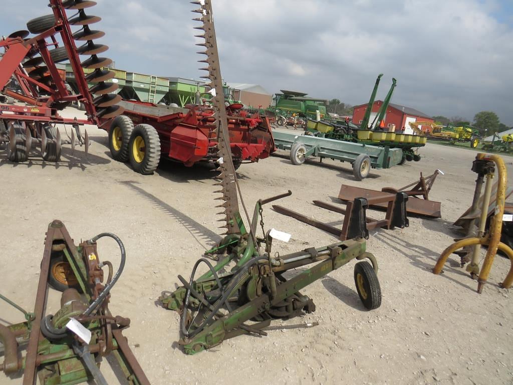Image of John Deere 8 Image 1