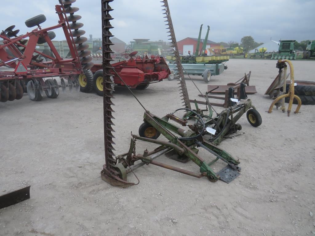 Image of John Deere 8 Image 1