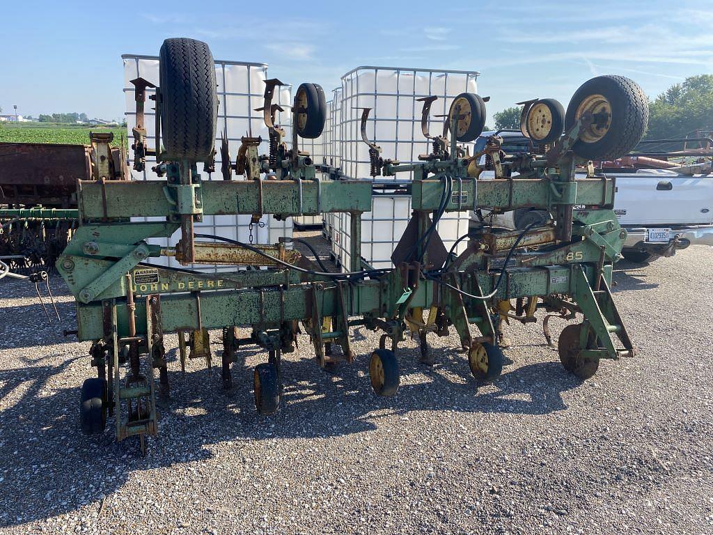 Image of John Deere 85 Primary Image