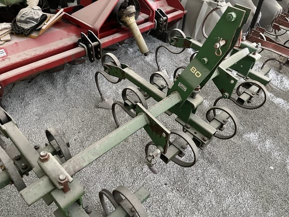 Main image John Deere 80