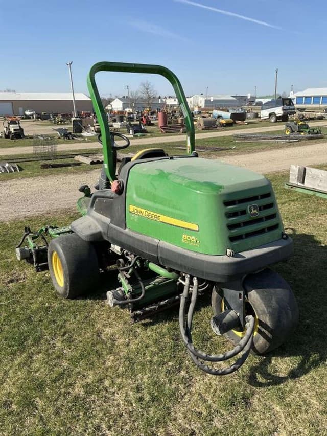 Image of John Deere 8000 equipment image 2