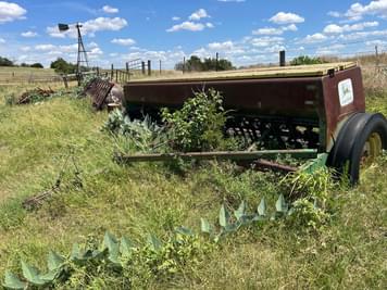 Main image John Deere 8300