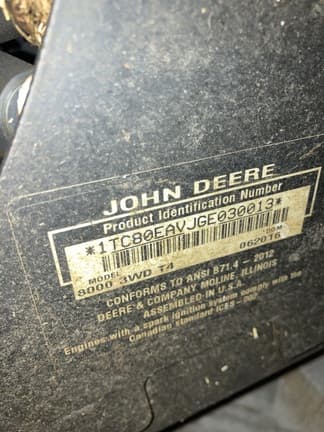 Image of John Deere 8000A equipment image 4