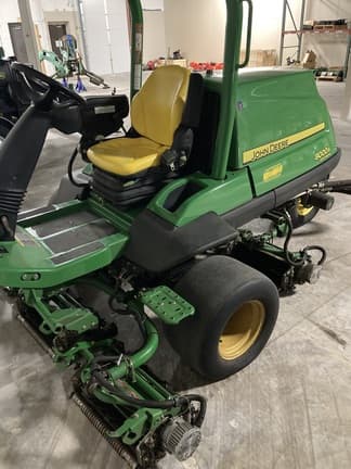Image of John Deere 8000A Primary image