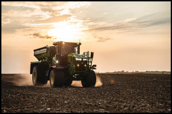 Image of John Deere 800R Primary Image