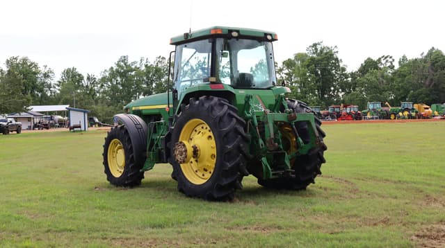 Image of John Deere 8100 equipment image 3