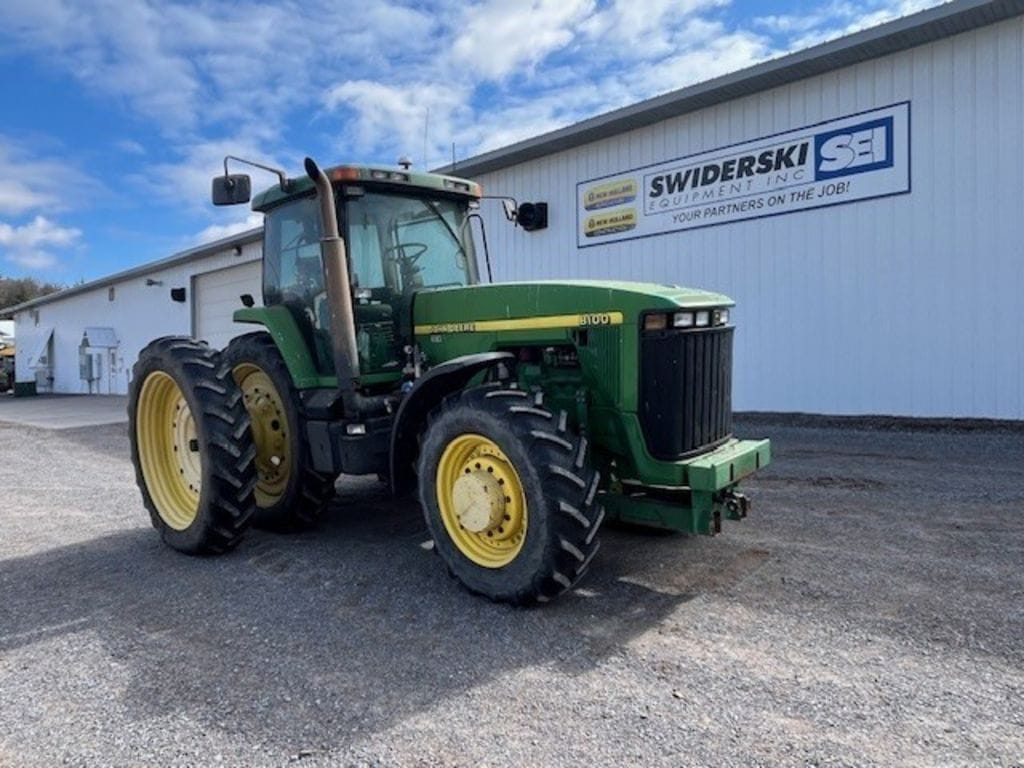 John Deere 8100 Equipment Image0
