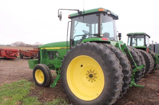 Image of John Deere 8100 equipment image 3