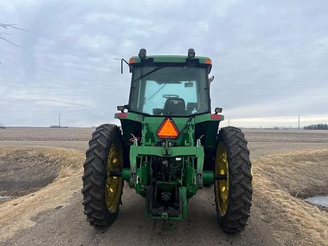 Image of John Deere 8100 equipment image 3