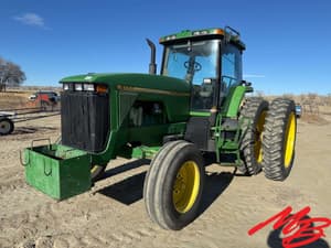 John Deere 8100 Image
