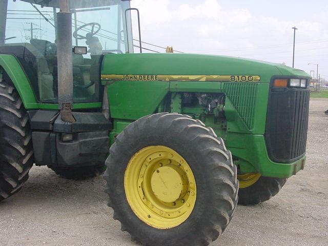 Image of John Deere 8100 Image 1