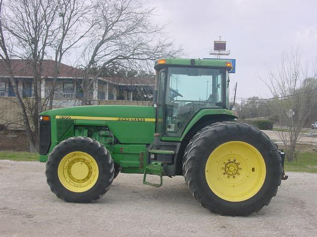 Image of John Deere 8100 Image 0