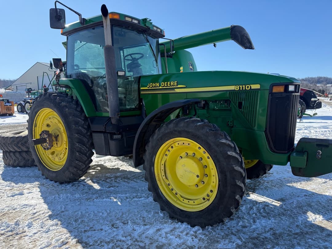 Image of John Deere 8110 Primary image
