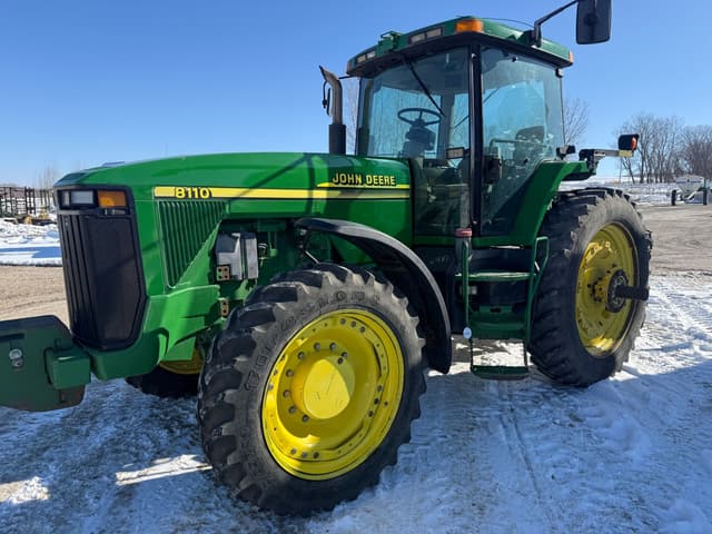 Image of John Deere 8110 equipment image 3