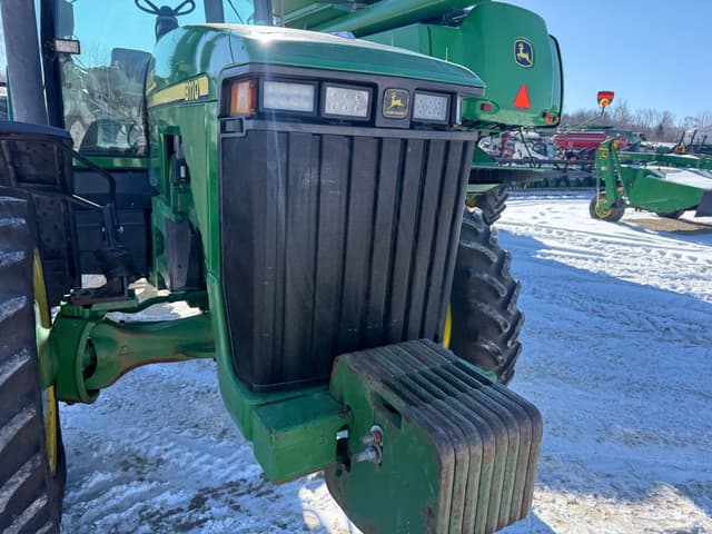 Image of John Deere 8110 equipment image 1