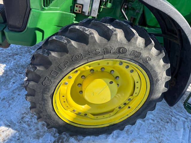 Image of John Deere 8110 equipment image 4