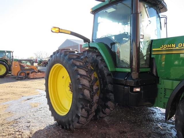 Image of John Deere 8110 equipment image 2