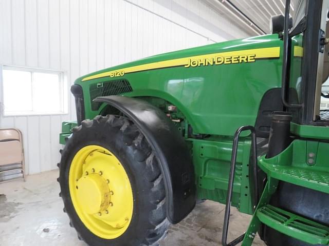 Image of John Deere 8120 equipment image 3