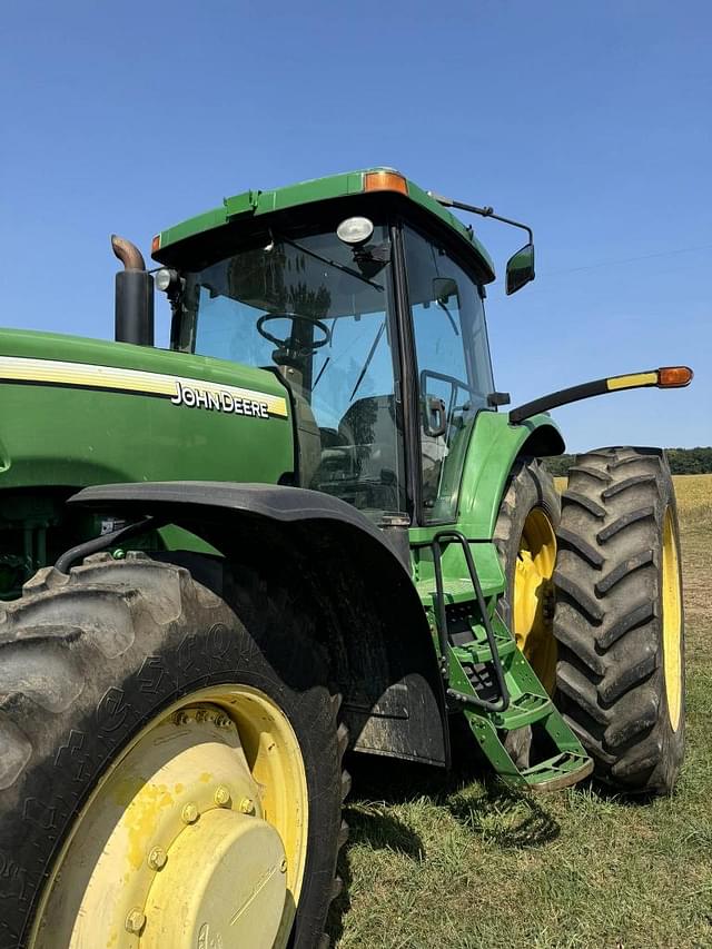 Image of John Deere 8120 equipment image 1